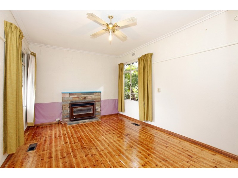 88 Summerhill Road, Reservoir VIC 3073