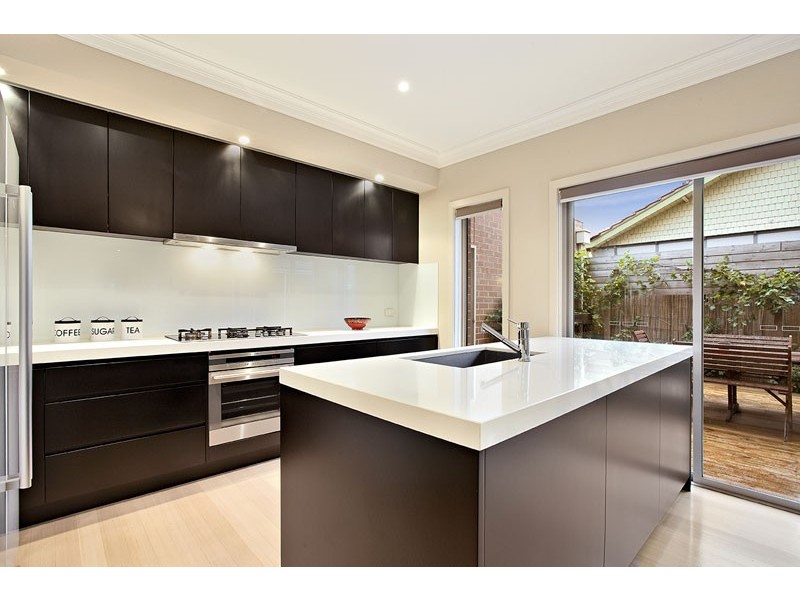 1/17 Sussex Street, Preston VIC 3072