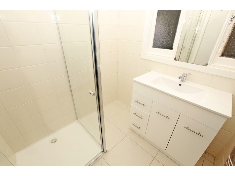 3 Lambassa Grove, Reservoir VIC 3073