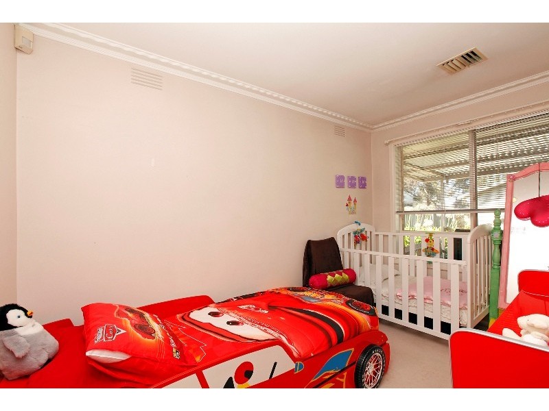 23 Curtin Avenue, Lalor VIC 3075