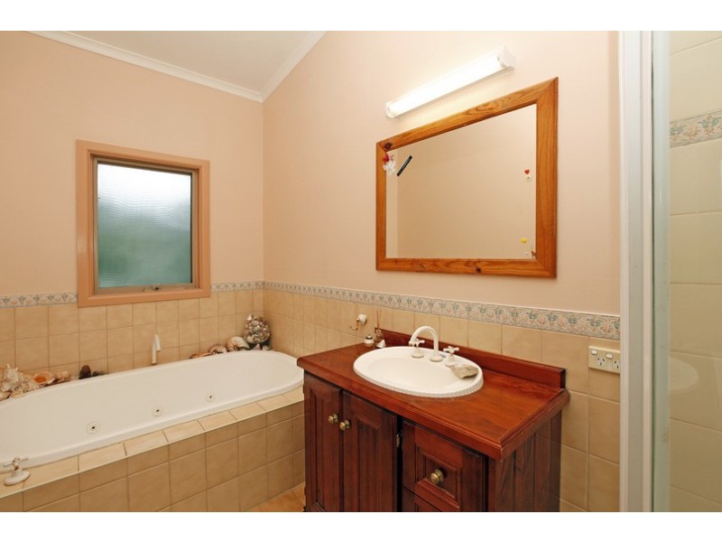 10 Darebin Road, Northcote VIC 3070