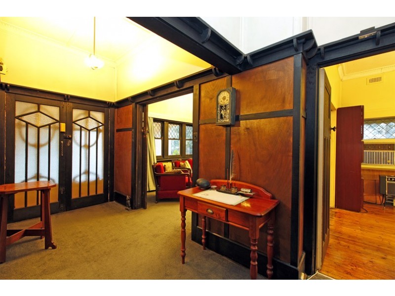 2 Asling Street, Preston VIC 3072