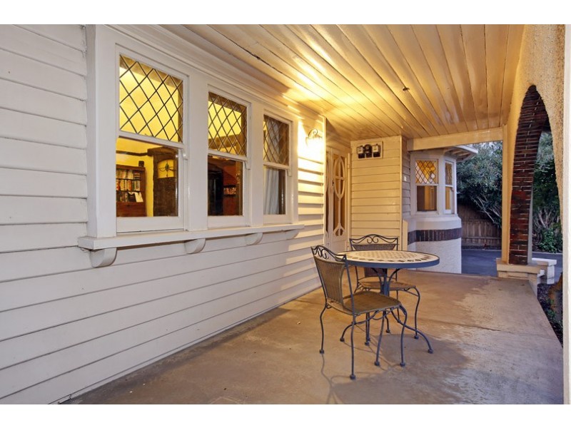 2 Asling Street, Preston VIC 3072