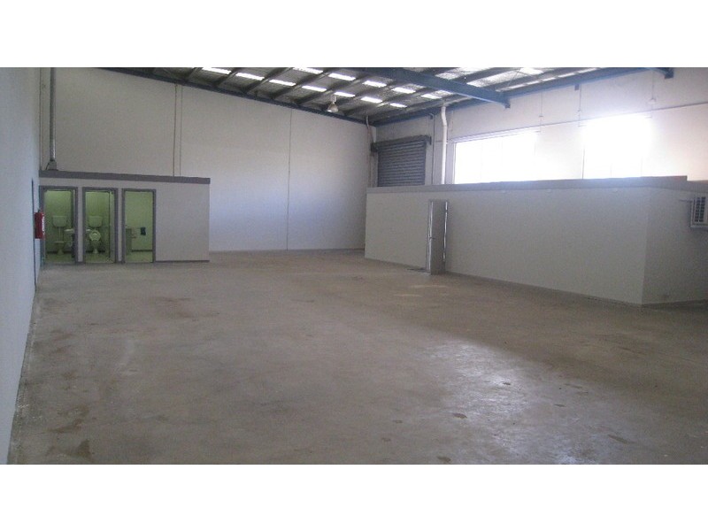 19 Macquarie Drive, Thomastown VIC 3074