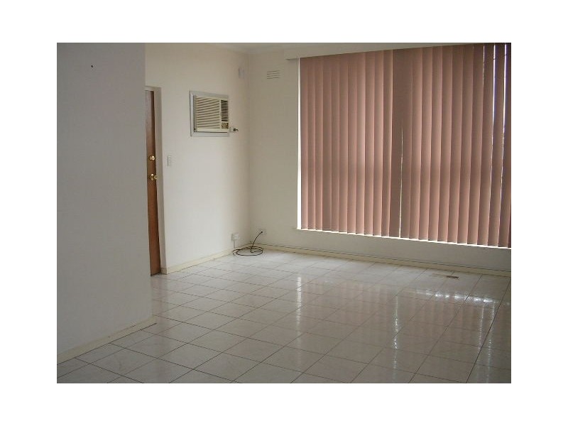 1/62 Snell Grove, Oak Park VIC 3046