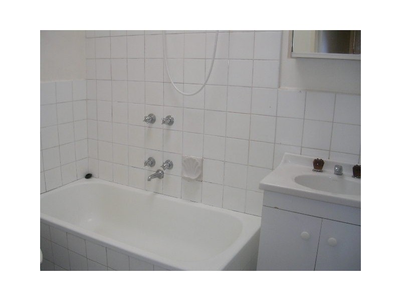 1/62 Snell Grove, Oak Park VIC 3046