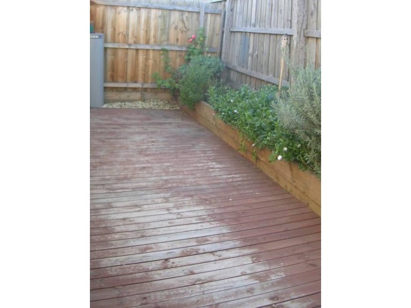 5/70 Purinuan Road, Reservoir VIC 3073