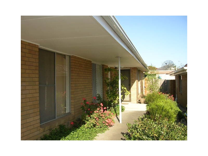 5/70 Purinuan Road, Reservoir VIC 3073