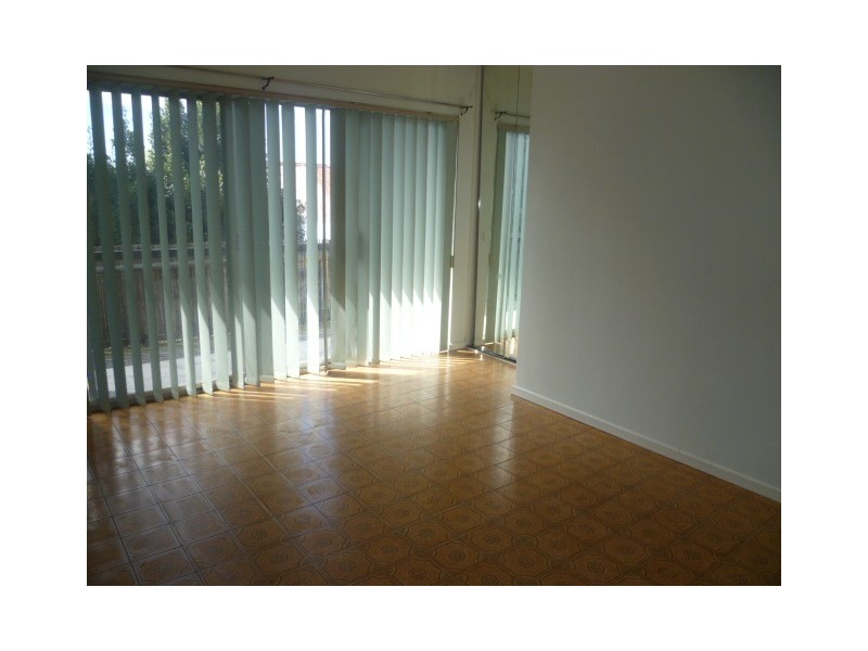 4/230 Bell Street, Coburg VIC 3058