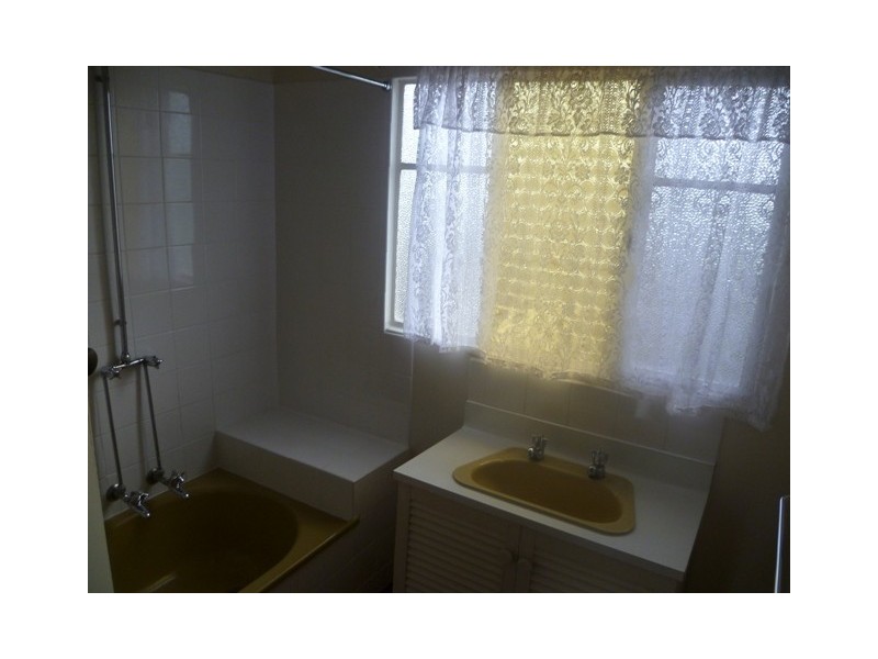 45 Dorrington Avenue, Reservoir VIC 3073