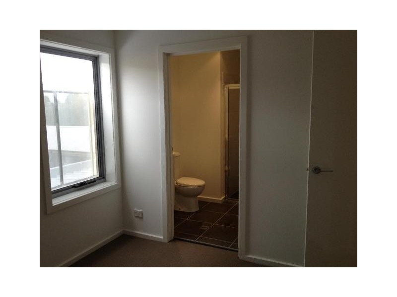 11/52-56 Epsom Road, Ascot Vale VIC 3032