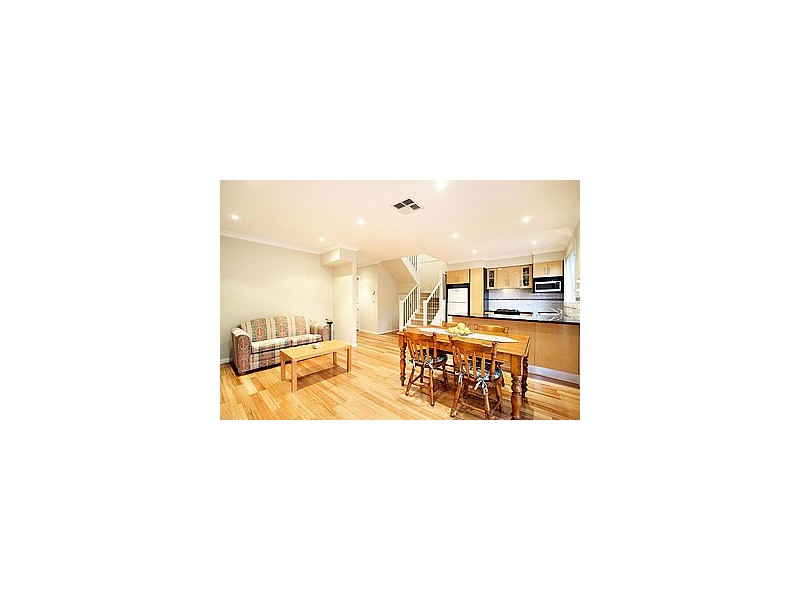 2/109 Hickford Street, Reservoir VIC 3073