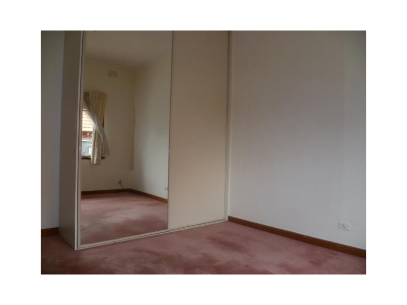 35 Glasgow Avenue, Reservoir VIC 3073