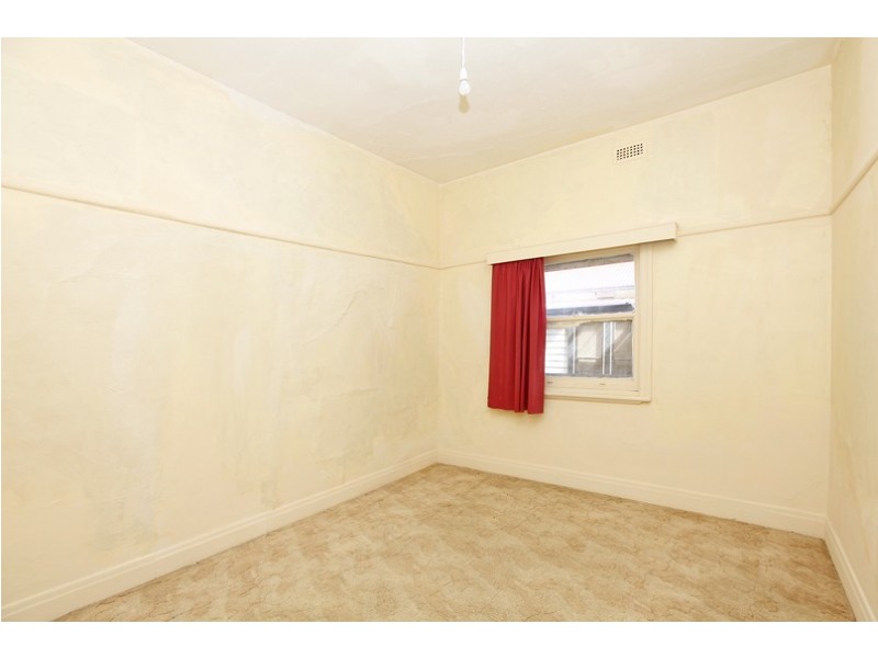 12 Arlington Street, Reservoir VIC 3073