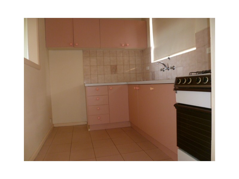 3/2A Hawker Ave, Preston VIC 3072