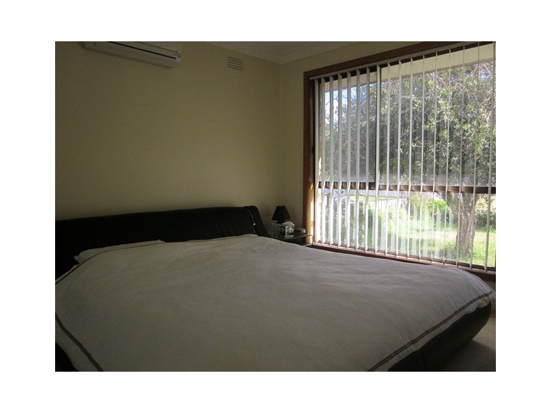 34 Dundee Street, Reservoir VIC 3073