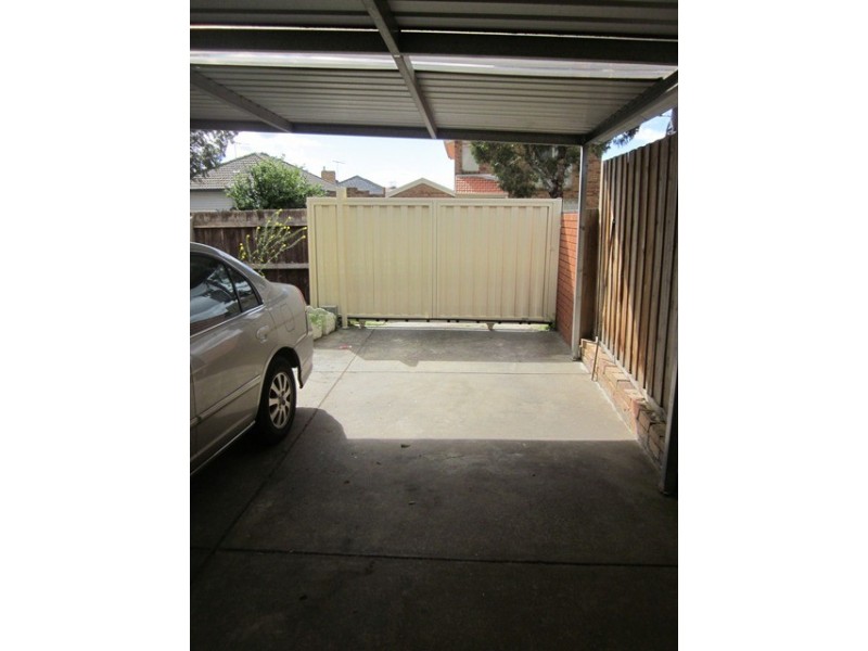 34 Dundee Street, Reservoir VIC 3073