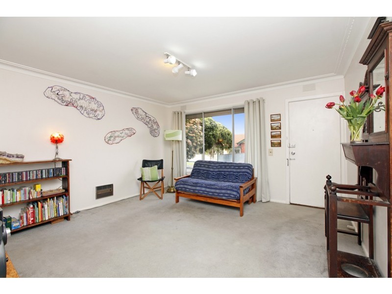 2/13 Kitchener Grove, Preston VIC 3072