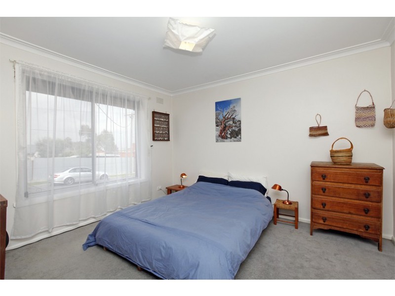 2/13 Kitchener Grove, Preston VIC 3072