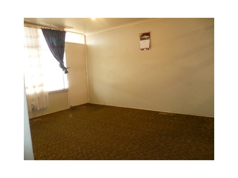 2/15 Byfield Street, Reservoir VIC 3073