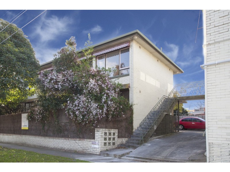 3/2A Hawker Ave, Preston VIC 3072