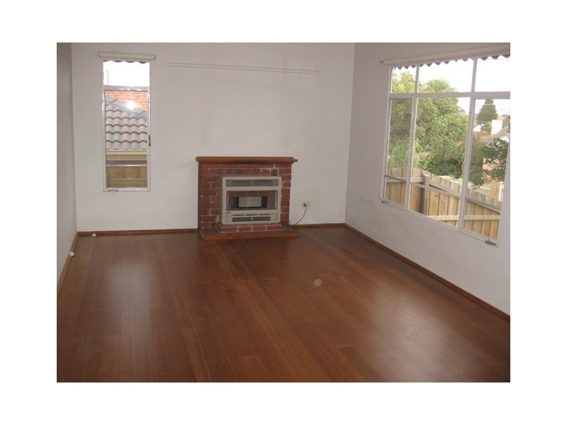 43 Laha Crescent, Preston VIC 3072