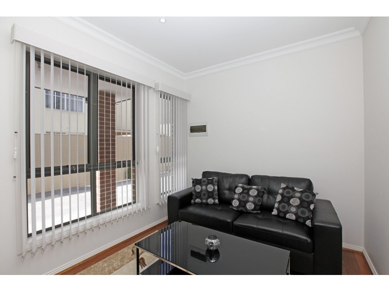 2/16 Cormac Street, Preston VIC 3072