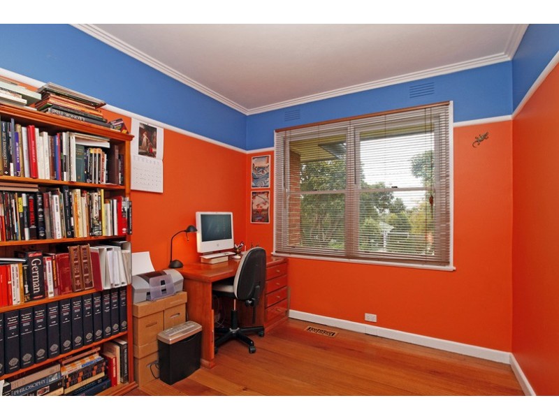 9 Loddon Avenue, Reservoir VIC 3073