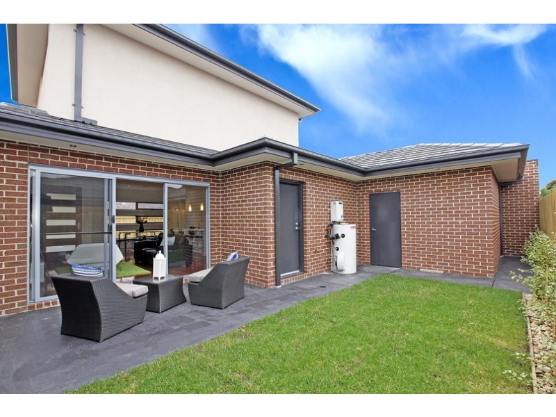 2/42 Dundee Street, Reservoir VIC 3073