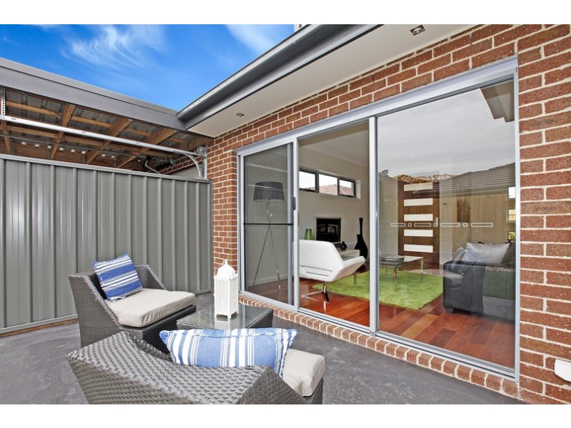 2/42 Dundee Street, Reservoir VIC 3073