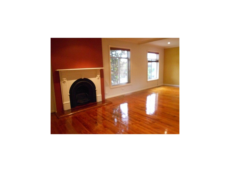 42 Purinuan Road, Reservoir VIC 3073