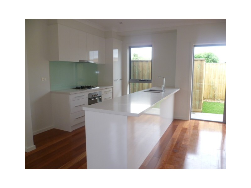 3/42 Dundee Street, Reservoir VIC 3073