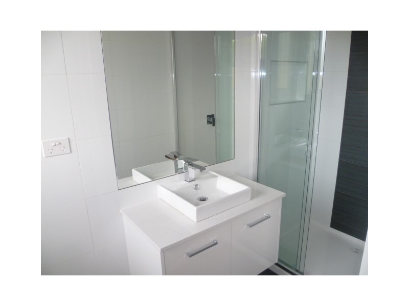 3/42 Dundee Street, Reservoir VIC 3073