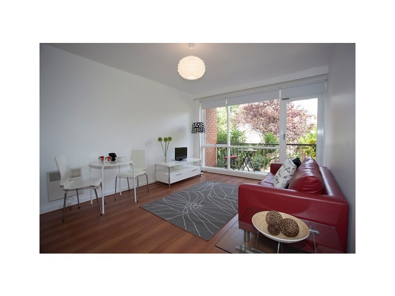 4/30 Robb Street, Reservoir VIC 3073