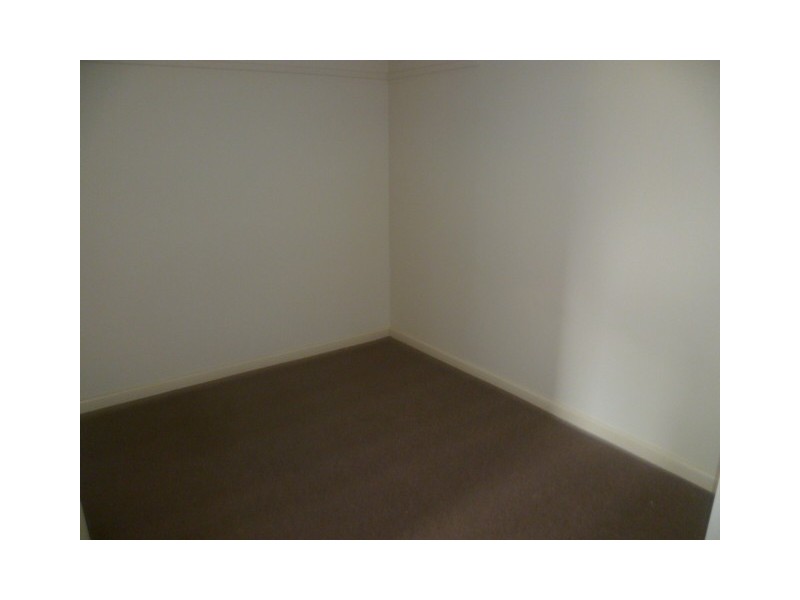 113 Boldrewood Parade, Reservoir VIC 3073