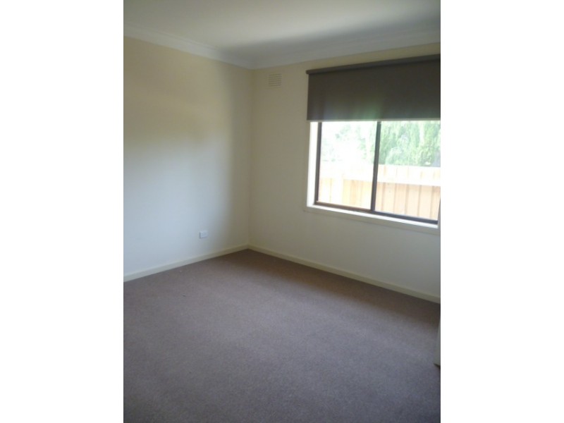 113 Boldrewood Parade, Reservoir VIC 3073