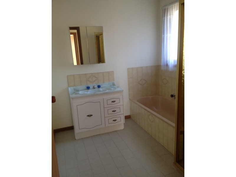 2/12 Spencer Street, Preston VIC 3072