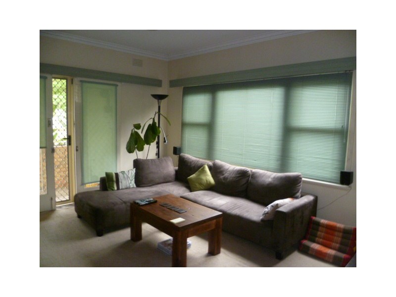 5 ROBERTSON STREET, Preston VIC 3072