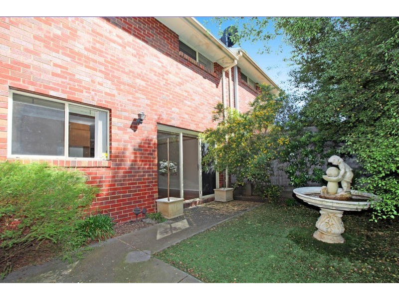 3/57 Purinuan Road, Reservoir VIC 3073