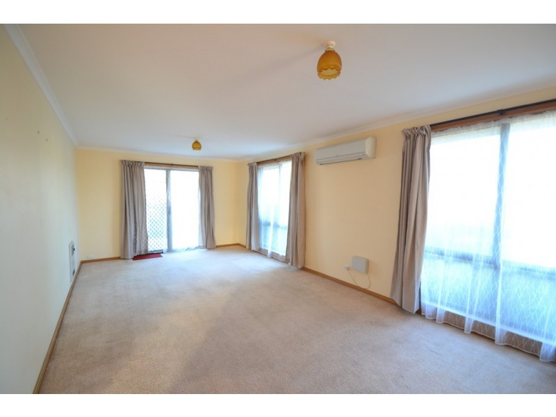 4/6-8 Norman Court, Newnham TAS 7248