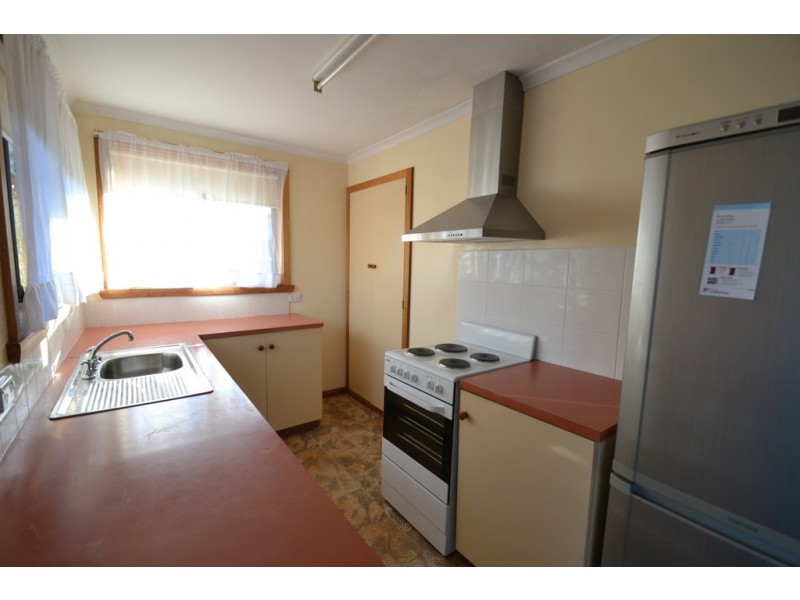 4/6-8 Norman Court, Newnham TAS 7248