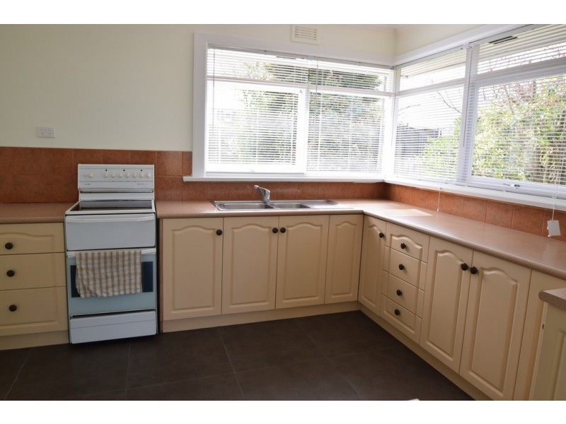 54 Bond Street, Kings Meadows TAS 7249