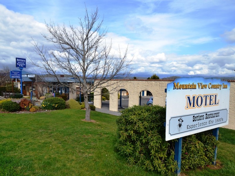 144 Emu Bay Road, Deloraine TAS 7304
