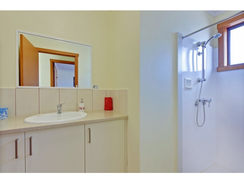 21 Andrew Street, Strahan TAS 7468