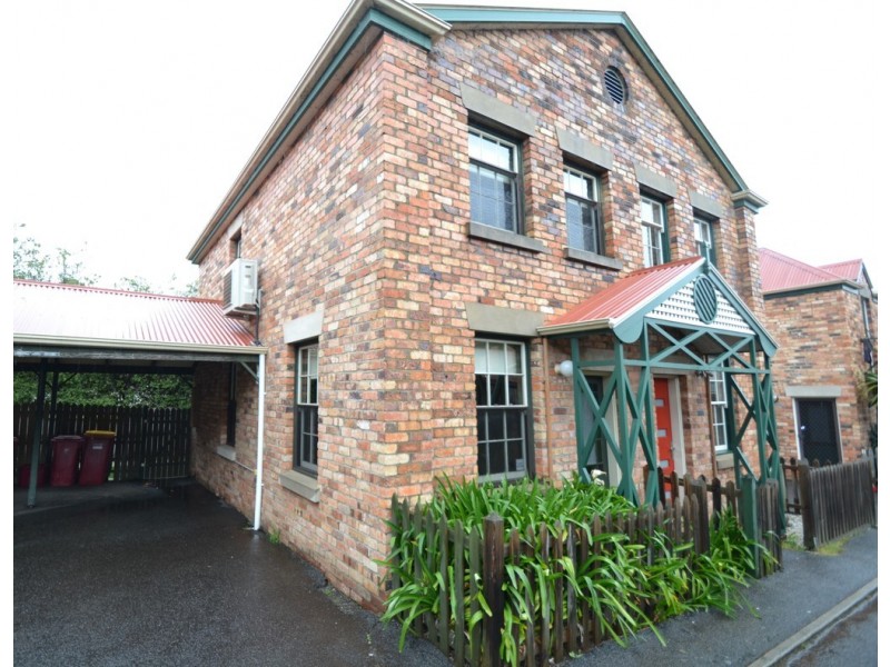 3/247a Charles Street, Launceston TAS 7250