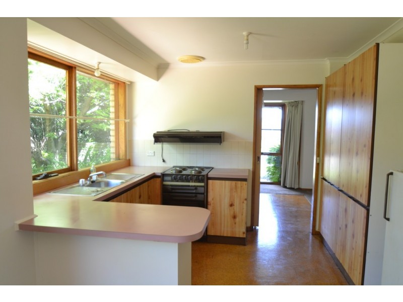 39 Snow Street, Newnham TAS 7248