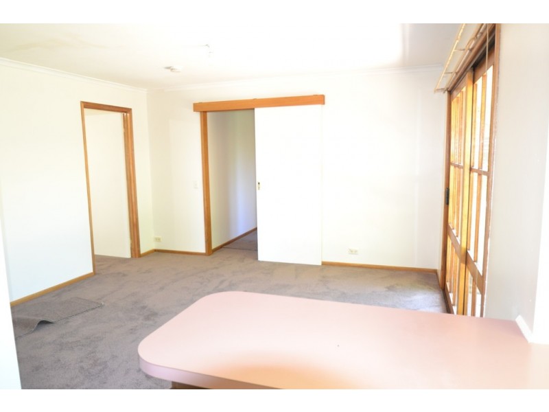 39 Snow Street, Newnham TAS 7248