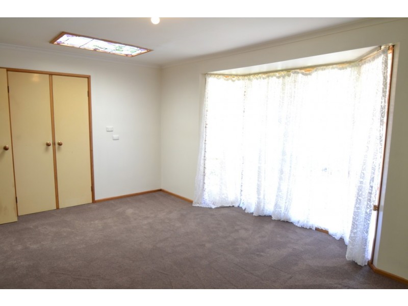 39 Snow Street, Newnham TAS 7248