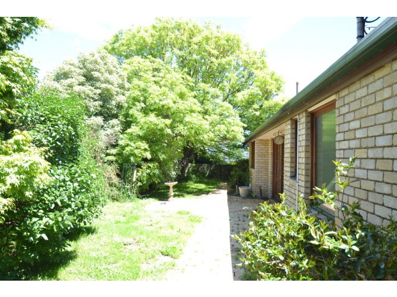 39 Snow Street, Newnham TAS 7248