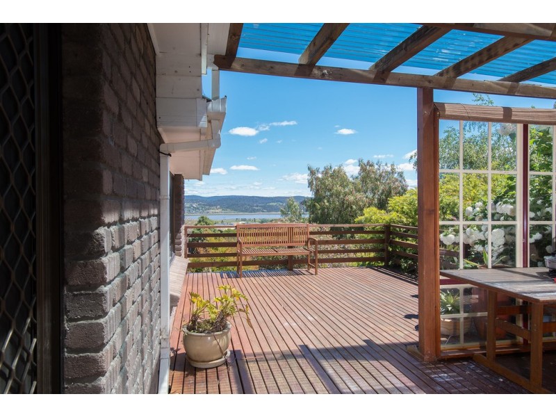 74 Viewbank Road, Newnham TAS 7248
